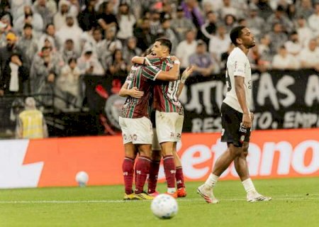 Fluminense vence Corinthians e amplia sequ&ecirc;ncia de derrotas no Brasileir&atilde;o