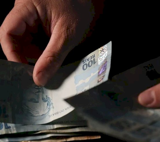 Brasileiros sacaram em abril R$ 482,8 milhões esquecidos em bancos
