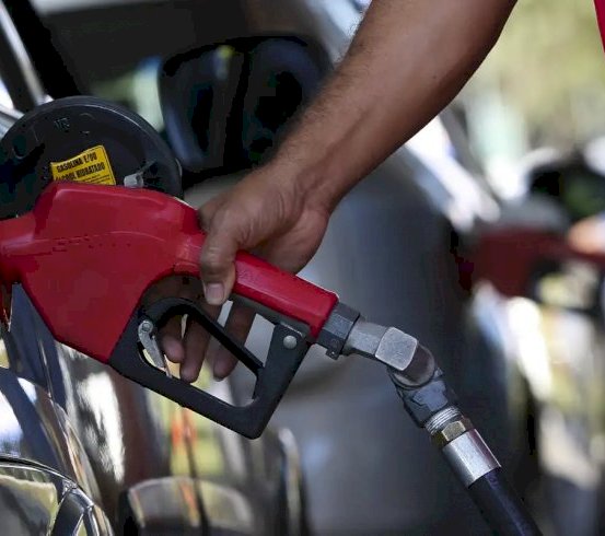 Governo adia reunião que pode aumentar etanol na gasolina para 32%