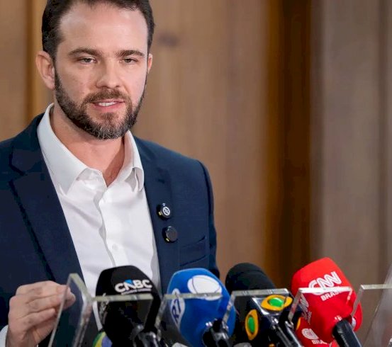 Governo ouvirá empresários para decidir se aplicará lei contra EUA