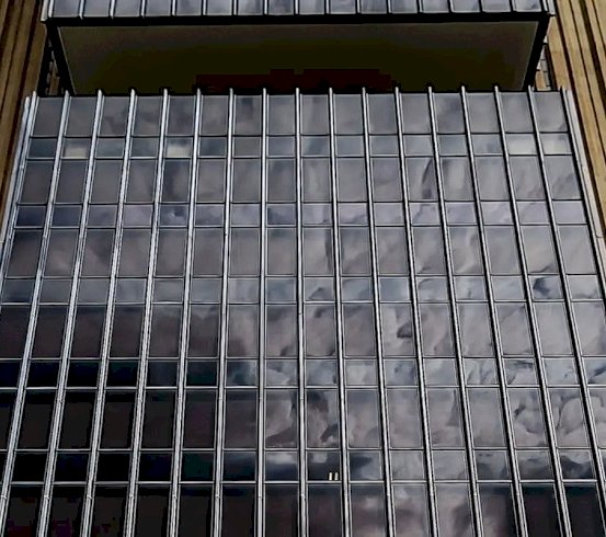 BC aponta desaceleração da inflação, mas mantém alerta sobre riscos