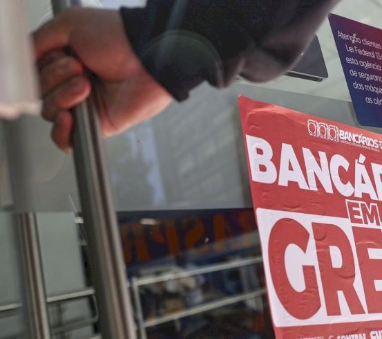 Bancários farão paralisação de 24 horas nesta quinta-feira