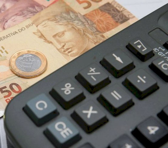 Prazo para empresas optarem por Simples é adiado para 15 de outubro