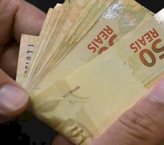 Número de superendividados no Brasil cresceu 75% em cinco anos, diz BC