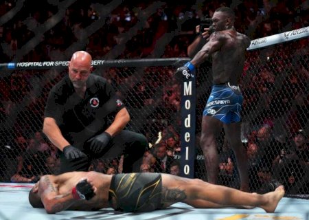 Adesanya nocauteia Poatan, provoca com 'flechada' e recupera cinturão no UFC 287
