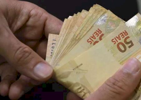 Governo prev&ecirc; sal&aacute;rio m&iacute;nimo de R$ 1.389 em 2024, sem aumento acima da infla&ccedil;&atilde;o
