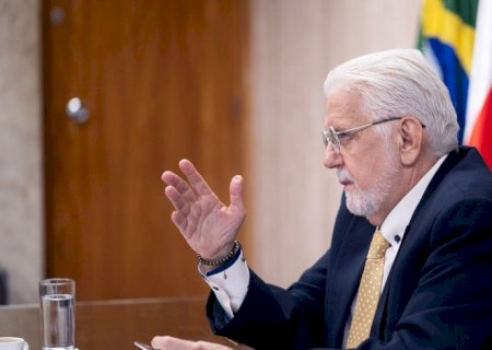 Wagner critica "crescimento absurdo" de emendas impositivas