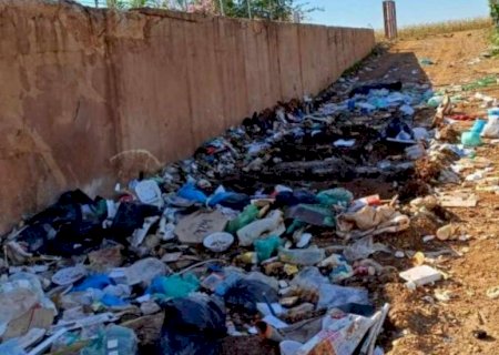 Empresa denuncia prefeitura de Vicentina por descarte em lixão irregular em Glória de Dourados