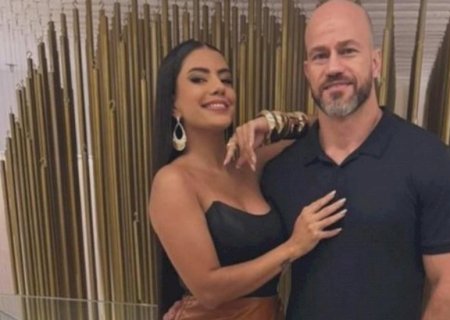 Ex-BBB Fernanda Bande anuncia noivado com Daniel Gregg: ‘Eu disse sim’