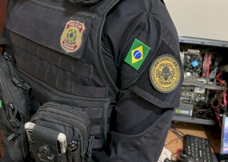 Seis HDs e celulares são apreendidos durante operação da PF contra pornografia infantil em Campo Grande