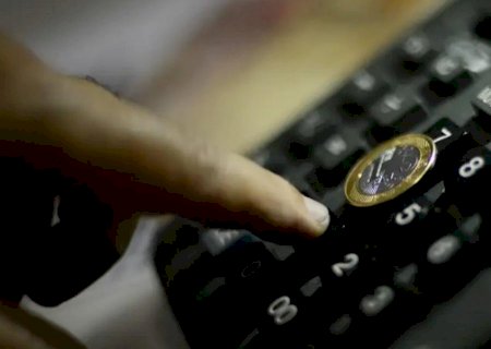 Ibovespa sobe 2,70%, aos 128,2 mil pontos, e avança 2,89% na semana