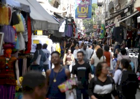 Informalidade recua no mercado de trabalho em janeiro, diz IBGE
