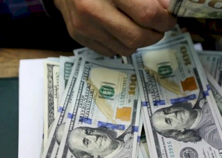 Dólar sobe para R$ 5,73 com novo coronavírus na China