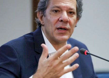 Políticas do governo vão levar dólar a ‘patamar adequado’, diz Haddad