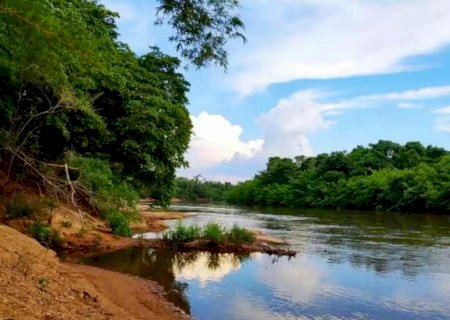 Estiagem atinge Rio Aquidauana com a falta de chuvas na região