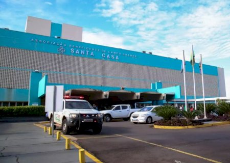 Rapaz é levado para a Santa Casa após ser esfaqueado na perna e cabeça no Jardim Noroeste