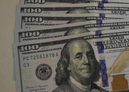 Dólar atinge R$ 5,91 após escolha de Gleisi e discussão na Casa Branca