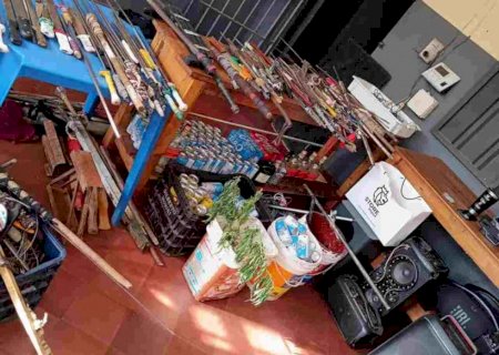 Inspeção em penitenciária de Pedro Juan encontra dezenas de armas artesanais e até cerveja