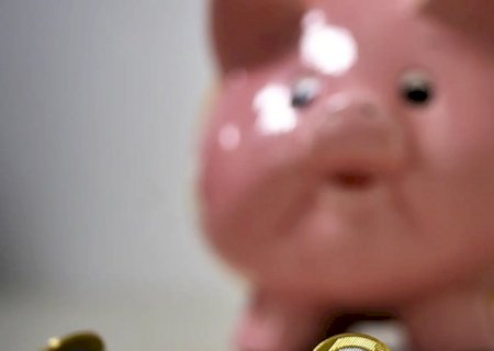 Saques da poupança em fevereiro superam depósitos em R$ 8 bilhões