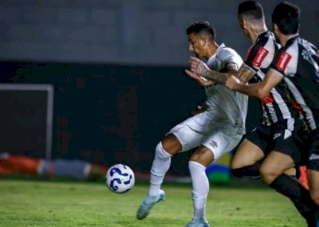 Grêmio passa novo sufoco, mas ganha nos pênaltis e avança à terceira fase da Copa do Brasil