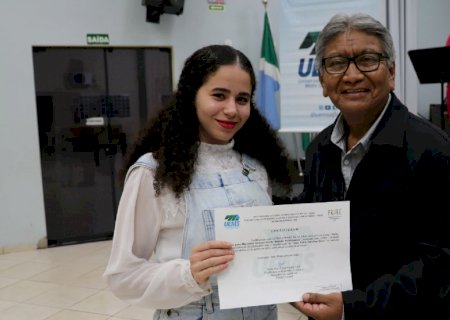 UEMS está com inscrições abertas para curso de português voltado a migrantes internacionais