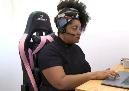 Iniciativa oferece 3,1 mil bolsas para mulheres em programação e dados