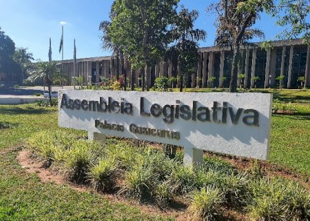 21 profissionais LGBTQIAPN+ que constroem o MS são  homenageados em sessão solene da Assembleia Legislativa