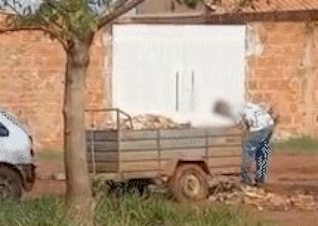Moradora flagra descarte irregular de entulhos no Jardim Centro-Oeste