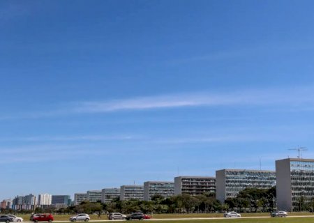 TCU suspende exigência de governo buscar centro da meta fiscal em 2025