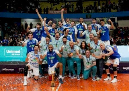 Com show de Douglas, o Cruzeiro é campeão da Superliga de Vôlei masculino