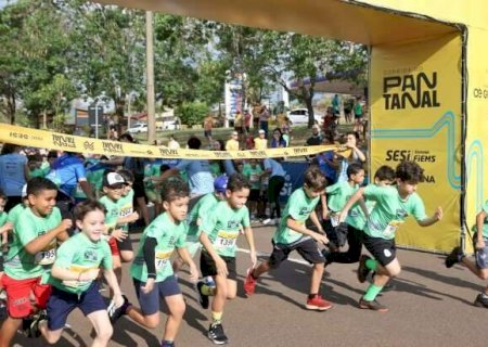 Com incentivo da família, pequenos atletas correm e se divertem em maratona kids