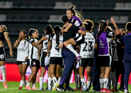 Corinthians supera Ferroviária nos pênaltis e vai à final da Libertadores