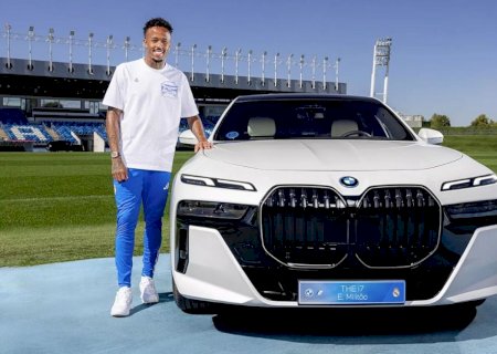 Jogadores do Real Madrid recebem carros de luxo para a temporada; veja fotos e modelos