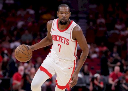 Durant renova com Rockets, supera LeBron e vira jogador com maior total de salários da NBA
