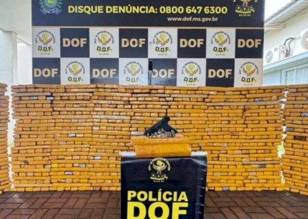 Levando droga em Hilux roubada, homem morre em confronto com policiais do DOF