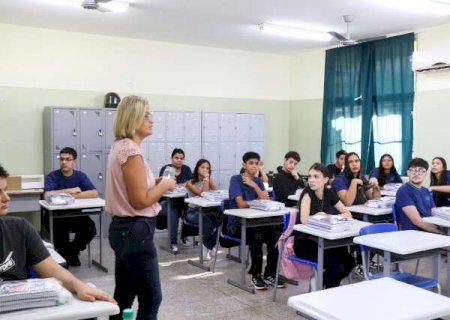 Come&ccedil;a pagamento do P&eacute;-de-Meia para concluintes do Ensino M&eacute;dio e quem fez Enem