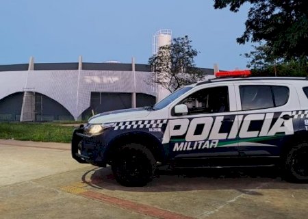 Mulher atira quatro vezes contra marido ap&oacute;s discuss&atilde;o por mensagens