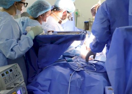 Opera&ccedil;&atilde;o a&eacute;rea viabiliza transplante de &oacute;rg&atilde;o para adolescente em MS