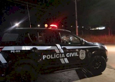 Alcides Bernal deixa delegacia cinco horas ap&oacute;s morte de fiscal