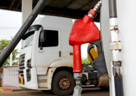Mesmo sem reajuste da Petrobras, guerra faz diesel subir R$ 0,45 na Capital