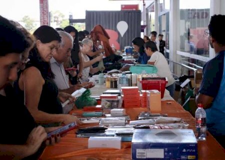 Irm&atilde;s Franciscanas promovem bazar com itens apreendidos pela Receita Federal