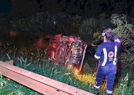 Manobra brusca causa acidente entre camionetes na rodovia BR-163