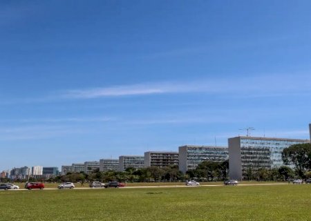 Uni&atilde;o corta R$ 1,6 bi, mas mant&eacute;m sa&uacute;de, educa&ccedil;&atilde;o e PAC no or&ccedil;amento