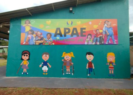 Deputado Pedro Pedrossian Neto visita APAE de Coronel Sapucaia para entrega de emenda de R$ 50 mil