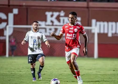 Oper&aacute;rio sofre goleada do Vila Nova e perde invencibilidade na temporada