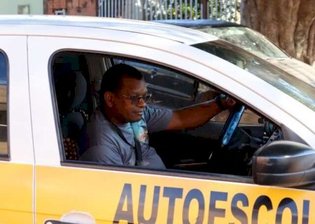 Valendo h&aacute; pouco tempo, novas regras para tirar CNH j&aacute; aumentam aprova&ccedil;&otilde;es em MS