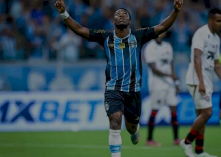 Gr&ecirc;mio vence Vit&oacute;ria na Arena, mas jogo &eacute; marcado por grave les&atilde;o