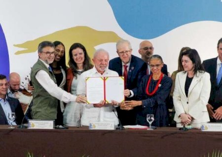 Lula assina amplia&ccedil;&atilde;o de &aacute;reas no Pantanal em MT, mas deixa MS fora de decretos