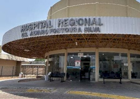 Homem &eacute; atacado com mais de 10 facadas e fica em estado grave