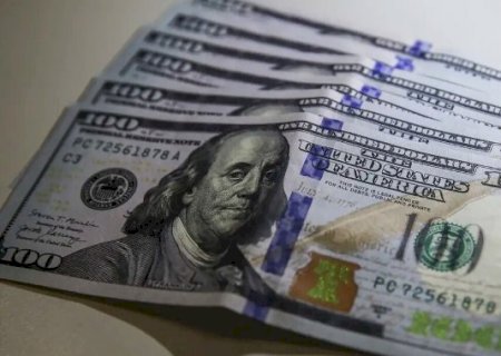D&oacute;lar &agrave; vista avan&ccedil;a a R$ 5,15 ap&oacute;s amea&ccedil;a dos EUA ao Ir&atilde;